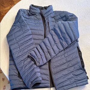Mountain Hardwear Puffer Jacket